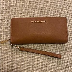 Michael Kors Leather Continental Wristlet Wallet